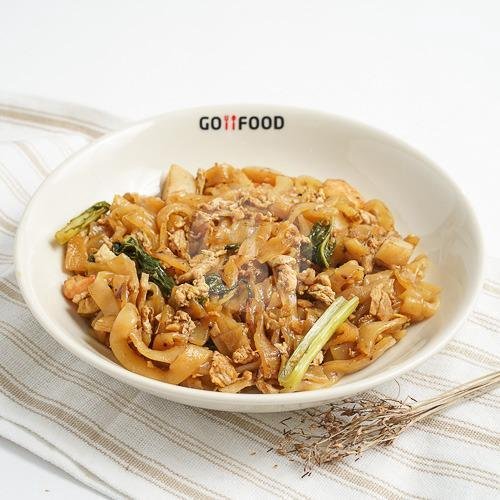 Kwetiau Goreng Ayam menu Warung Rakyat, Sesetan