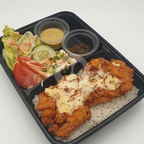 Ayam Geprek Mozzarella Sambal Ijo menu Mansu Kitchen, Nakula