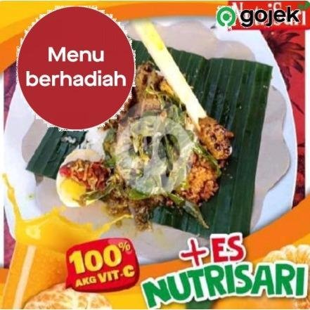 Nasi Ayam Betutu + Es Nutrisari menu Warung Wenten Babi Guling, Batubulan