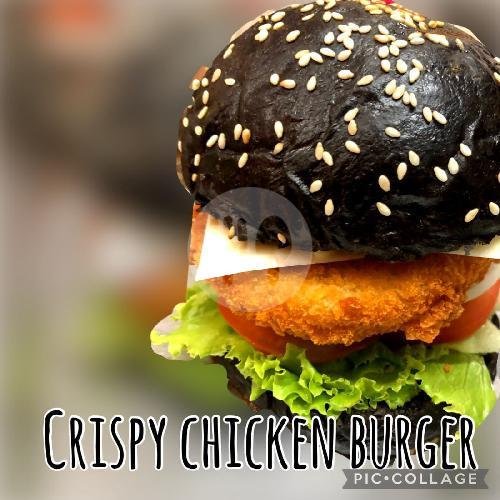 CRISPY CHICKEN BURGER menu By Me Pizza, Uluwatu
